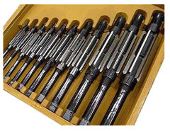 Set, Hand Reamer HSS Adjustable Expanding Without Screw-on Pilot, 15/32'' - 1.1/2'' x 11 pcs model H4 - H14 # 44, TAYLOR & JONES (A013000SET)